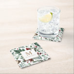 Dessous-de-verre Carré En Papier Végétation d'hiver Monogramme de vacances rouges<br><div class="desc">Notre collection ''Winter Greenery Holiday'' présente une verdure aquarelle avec baies rouges,  nez rouge rudolphe et illustrations cardinales. Tous les objets sont faciles à customiser et représentent une collection de vacances élégante. Consultez notre magasin pour plus d'articles de cette collection.</div>