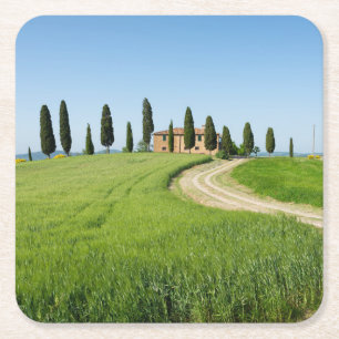 Dessous-de-verre Carré En Papier Villa de ferme avec des arbres de cyprès en