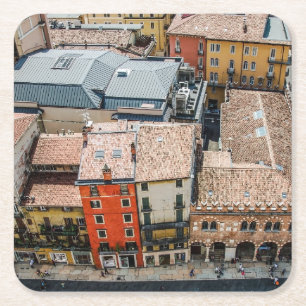 Dessous-de-verre Carré En Papier Vue du dessus des façades colorées des bâtiments