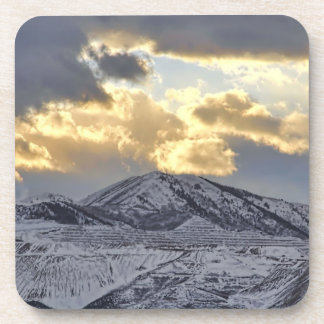 Dessous-de-verre Coucher de soleil orageux au-dessus des monts couv