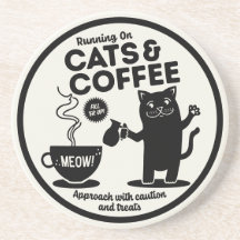 Courir avec des chats et du café 