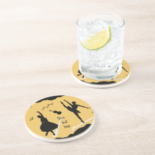 Dessous De Verre En Grès Deux danseuses de ballet et de la musique en coule