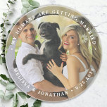 Dessous De Verre En Grès Mes Humains Se Marient Photo Personnalisée De Chie<br><div class="desc">Célébrez votre fiançailles et donnez mariage unique chien enregistrer les dates avec cette photo personnalisée, et mariage personnalisé "My Humans Are Getting Married" sauvegarder le dessous de verre de date. Ce dessous de verre photo mariage personnalisé est parfait pour les fêtes de fiançailles, et une alternative au chien enregistrer les...</div>