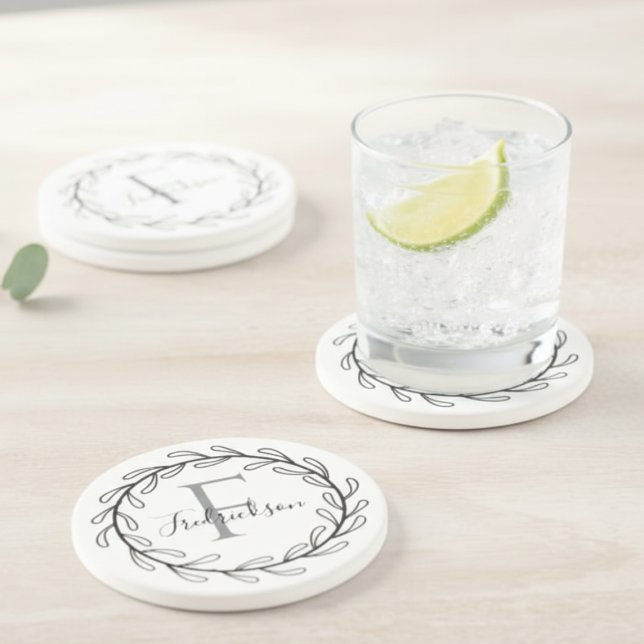 Dessous De Verre En Grès Monogramme Initiale Nom de famille Botanique (An elegant drink coaster with a botanical wreath and personalization-perfect for a housewarming gift)