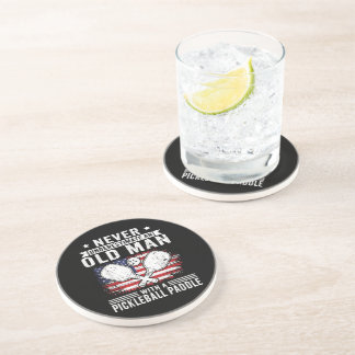 Dessous De Verre En Grès Ne sous-estimez jamais un vieil homme avec un Pick