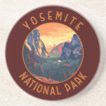 Dessous De Verre En Grès Parc national du Yosemite Sunset Retro perturbé<br><div class="desc">Design d'illustration vectorielle de Yosemite. Le parc est célèbre pour ses séquoias géants et anciens,  et pour Tunnel View,  la vue iconique de Bridalveil Fall et les falaises de granit d'El Capitan et Half Dome.</div>