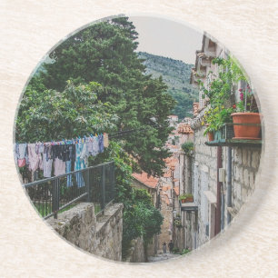 Dessous De Verre En Grès Rue de pierre étroite à Dubrovnik