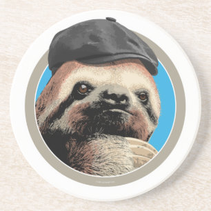 Dessous De Verre En Grès Sloth (dans Baker Boy casquette)
