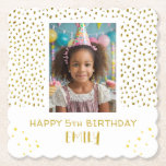 Dessous-de-verre En Papier Gold Stars Faux Parties scintillant Birthday Kids<br><div class="desc">Gold Stars Faux Parties scintillant Birthday Kids Girl Photo Dessous de verre. Le dessous de verre a des étoiles dorées et des points de parties scintillant faux. Joli dessous de verre de fête d'anniversaire pour vos amis et votre famille. Téléchargez votre photo et personnalisez le dessous de verre avec votre...</div>