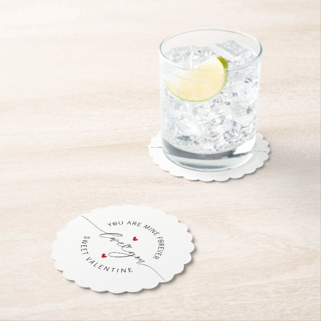 Dessous-de-verre En Papier Noir Blanc Rouge Simple Minimaliste Amour Saint Va (En situation)