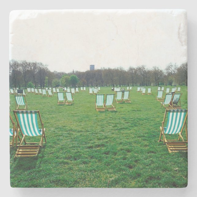 Dessous-de-verre En Pierre Chaises longues disposées dans le parc vert, Londr (Devant)
