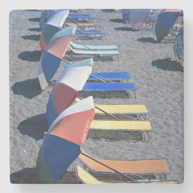 Dessous-de-verre En Pierre Chaises vides sur la plage (Devant)