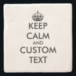 Dessous-de-verre En Pierre Maintenez votre calme et continuez votre dessous d<br><div class="desc">Sur mesure, gardez le calme et continuez sur le dessous de verre calcaire. Drôle modèle de typographie avec couronne. Idée cadeau amusant pour les amis et la famille. Personnalisez avec votre propre citation humoristique. Disponible en marbre, calcaire, travertin et grès. Dessous de verre en pierre épaisse pour la maison, bar,...</div>