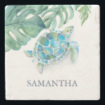 Dessous-de-verre En Pierre Tortue de mer personnalisée Tropical<br><div class="desc">Ajoutez une petite touche tropicale à votre cadeau grâce à ce dessous de verre en pierre personnalisé qui présente une belle aquarelle tortue de mer et une feuille de palmier monstère dans un turquoise et vert éclatant de Victoria Grigaliunas. Parfait pour les mariages de Floride, cette pièce mignonne et côtière...</div>