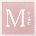 Dessous-de-verre En Verre Dessous de verre Monogram rose en verre<br><div class="desc">Dessous de verre moderne en verre rose Monogram. Personnalisez avec votre monogramme personnalisé initial et nom.</div>