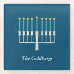 Dessous-de-verre En Verre Hanoukka Menorah en bleu Nom de famille personnali<br><div class="desc">Célébrez le Festival des Lumières avec cet élégant dessous de verre en verre, avec un design minimaliste menorah sur un arrière - plan bleu profond. Parfait pour les réunions d'Hanoukka ou pour un cadeau bien pensé, ce dessous de verre peut être personnalisé avec votre nom de famille, ajoutant une touche...</div>