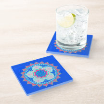 Mandala bleu rose sur fond bleu