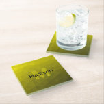 Dessous-de-verre En Verre Motif en maille géométrique gris foncé jaune<br><div class="desc">Monogramme Personnalisez avec votre initiale et votre nom personnalisés. Motif de maillage géométrique dégradé d'or jaune. Triangle maillage géométrique avec dégradé noir foncé jaune clair. motif,  ombre,  maillage,  triangles,  géométrie,  géométrique,  dégradé,  cool,  triangle,  lumineux,  motif,  numérique,  jaune,  or,  noir</div>