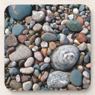 Dessous-de-verre États-Unis, Michigan. Galets polis sur le rivage