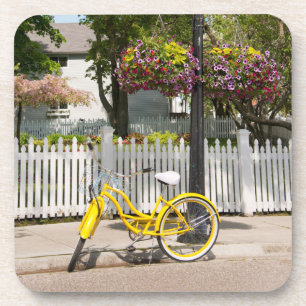 Dessous-de-verre États-Unis, Michigan, Mackinac Island. Vélo jaune