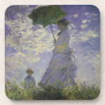 Dessous-de-verre Femme avec parasol par Claude Monet, Art Vintage<br><div class="desc">La promenade, Camille Monet et Son Fils Jean (Femme avec un Parasol) (1875) de Claude Monet est une vintage peinture impressionniste de famille de portrait. Une mère se promène avec son jeune enfant dans un champ ou dans une prairie printanière. Elle tient un parasol et porte une belle robe qui...</div>
