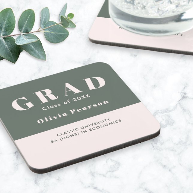 Dessous-de-verre Graduation Name Class Year Set of 6 Keepsake (A graduation themed coaster in sage green and pink, with custom name, year, university and subject)