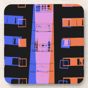 Dessous-de-verre Immeuble d'appartements en ville la nuit