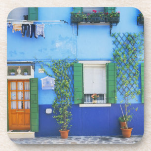 Dessous-de-verre Italie, Burano. Une maison colorée à Burano près