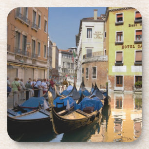 Dessous-de-verre Italie, Venise, gondoles amarrées le long d'un can