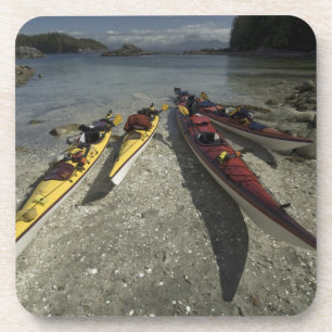 Dessous-de-verre Kayaks sur l'île Dicebox, Broken Island Group,
