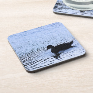 Dessous-de-verre L'eau solitaire de lac wildlife de canard ondule