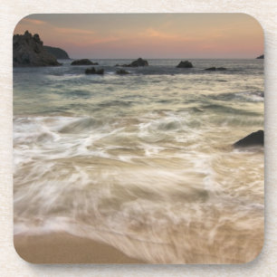 Dessous-de-verre Mexique, Guerrero, Zihuatanejo. Surfer le long d'u