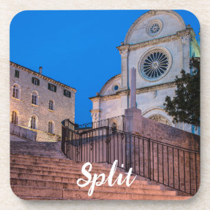 Dessous-de-verre Night view of stairs and church in Split, Croatia