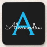 Dessous-de-verre Nom du monogramme de la fille en noir bleu<br><div class="desc">Dessous de verre en papier de nom Monogramme simple noir et bleu. Cela fait le cadeau parfait de remise de diplômes,  anniversaire,  mariage,  douche nuptiale,  anniversaire,  baby shower ou bachelorette pour quelqu'un qui aime le luxe glam et les styles chic.</div>
