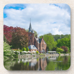 Dessous-de-verre Petit château près du lac à Bruges, Belgique