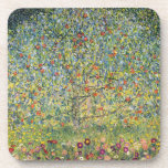 Dessous-de-verre Pommier par Gustav Klimt, Art Nouveau Vintage<br><div class="desc">Apple Tree (1912) de Gustav Klimt est une peinture d'art vintage de l'époque victorienne Symbolisme. Une scène nature avec un pommier dans un verger sur une ferme aux fruits mûrs et aux fleurs de pommes. Le jardin fleuri est fleuri et fleuri. À propos de l'artiste : Gustav Klimt (1862-1918) était...</div>