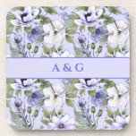 Dessous-de-verre Romantic Périwinkle Florals Lavender Mariage<br><div class="desc">Ce magnifique dessous de verre dispose d'un romantique périwinkle fleuri et vert motif botanique sur lavande arrière - plan. Typographie de police de serif violet foncé pour les couples initiaux nichés sur un rectangle encadré en forme de lavande étiquette pour la lisibilité. Ce dessous de verre magnifique ferait un ajout...</div>