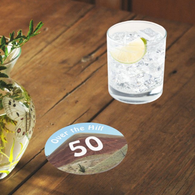 Dessous-de-verre Rond En Papier Au-dessus de la colline 50e anniversaire jalon (In Situ Table)