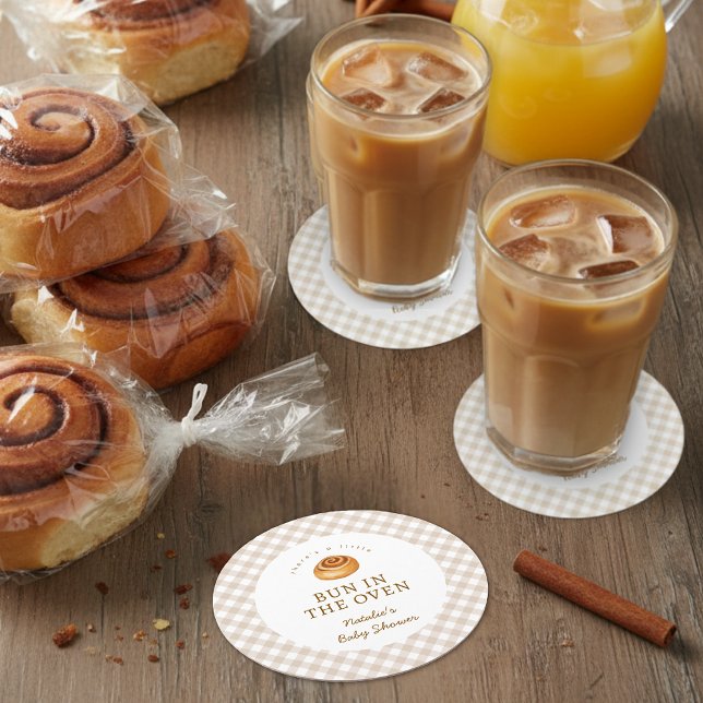 Dessous-de-verre Rond En Papier Bun In The Oven Cinnamon Roll Baby Shower (Créateur téléchargé)