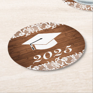 Dessous-de-verre Rond En Papier Casquette de graduation en bois rustique et dentel