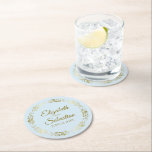 Dessous-de-verre Rond En Papier Dentelle d'or sur poudre légère Bleu Mariage éléga<br><div class="desc">Ces beaux dessous de verre mariages présentent un design simple mais élégant avec une bordure en dentelle en faux aluminium doré sur un arrière - plan bleu poudre clair. Il y a des lettres en or avec les noms du couple et la date du mariage. Merveilleux souvenir mariage ou enregistrer...</div>