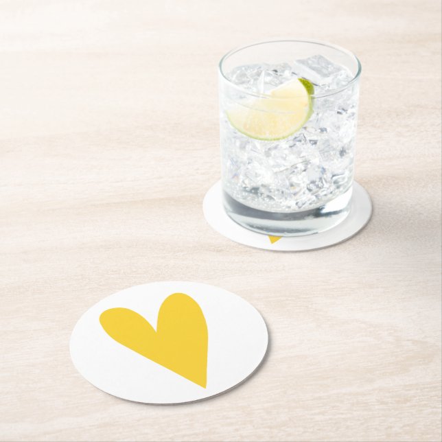 Dessous-de-verre Rond En Papier Grand Coeur jaune (En situation)