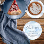 Dessous-de-verre Rond En Papier Nous Sommes Sur Cloud Neuf Blue Boy Baby shower<br><div class="desc">Bienvenue dans notre collection "We Are On Cloud Nine Blue Boy Baby shower", où chaque pièce est conçue pour élever votre célébration de l'arrivée imminente de votre petit. Cette collection saisit l'essence de la joie et de l'anticipation avec son thème rêveur et fantaisiste. Imaginez flotter au milieu d'un ciel bleu...</div>