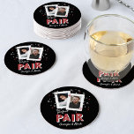 Dessous-de-verre Rond En Papier Perfect Pair Casino Theme Couples Photo<br><div class="desc">Parfait pour les amateurs de poker ou de soirée casino, les dîners de répétition, les douches en couple ou les mariages, nos dessous de verre personnalisés sur le thème du casino disposent d'une paire de cartes à jouer avec les photos et initiales du couple, et "la paire parfaite" dans le...</div>