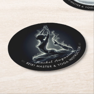 Dessous-de-verre Rond En Papier Professeur de Yoga Reiki Pose du pigeon roi sur un