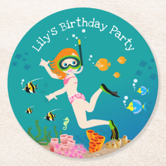 Dessous-de-verre Rond En Papier Snorkeling avec poisson tropical fille fête d'anni
