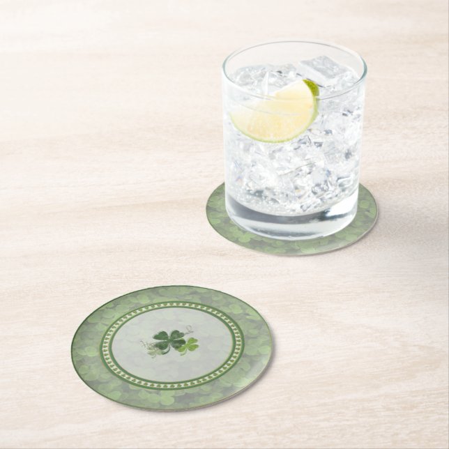 Dessous-de-verre Rond En Papier St. Patrick's Day Shamrock (En situation)