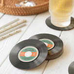 Dessous-de-verre Rond En Papier Style de disque des années 50<br><div class="desc">Fifties Rockabilly Record Dessous de verre papier - Hey tous vous chats cool! Il est temps de faire la fête dans le style des années 50. Souvenez-vous des cheveux, de la mode et de la musique rock n’roll, qui gardent cette décennie élégante dans le coeur et l’esprit des jeunes et...</div>