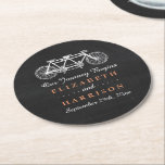 Dessous-de-verre Rond En Papier Vélo Tandem Sur Mariage Chalkboard<br><div class="desc">Ces dessous de verre sont parfaits pour tout couple qui planifie une fête mariage romantique. Le design est composé d'un arrière - plan à effet de tableau de bord branché avec un design de moto en tandem mignon. Le simple modèle peut être personnalisé pour votre événement spécial et ferait l'article...</div>