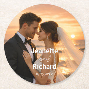 Dessous-de-verre Rond En Papier Vœux de mariage romantiques sur une plage au couch